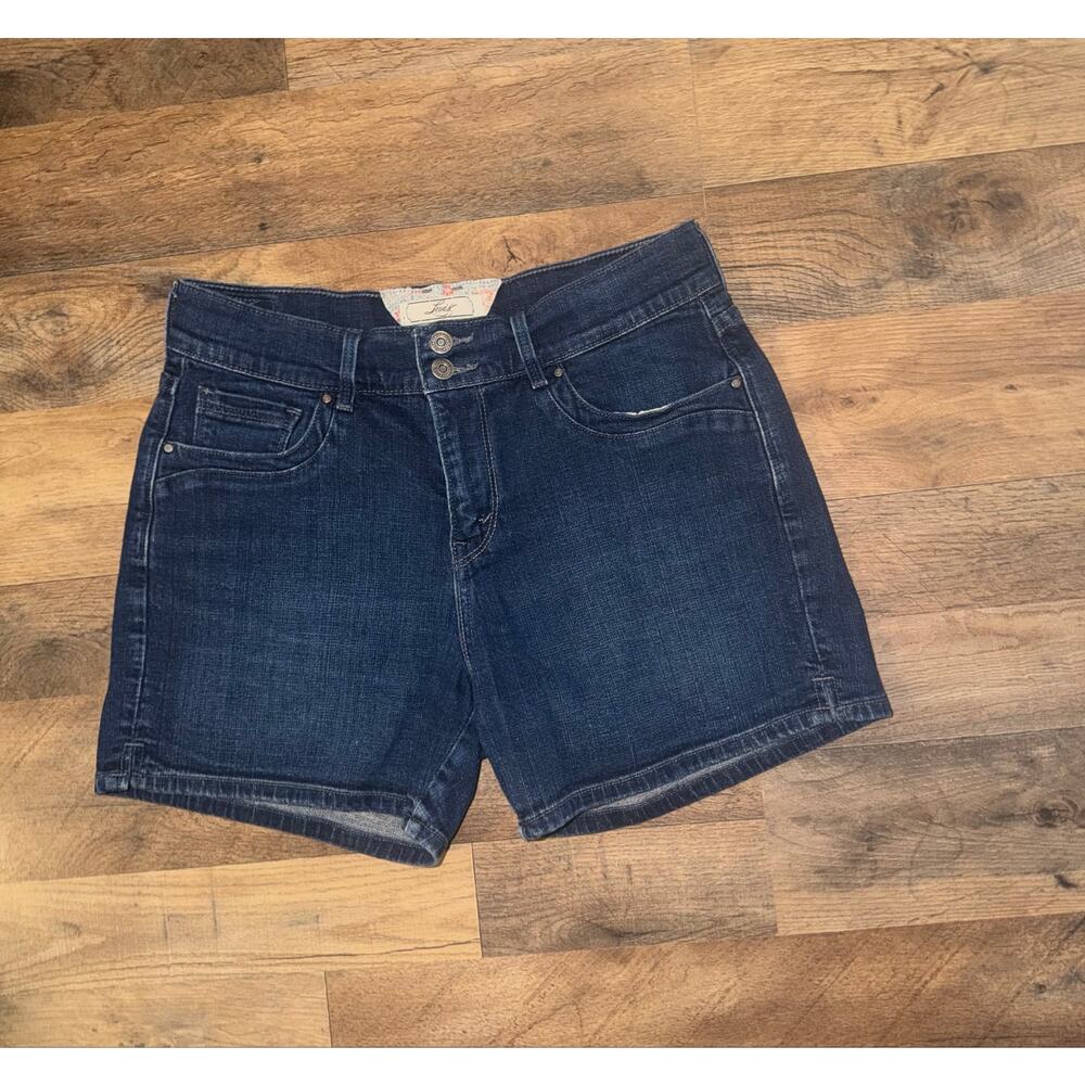 Levi’s women’s blue jeans shorts - Picture 11 of 16